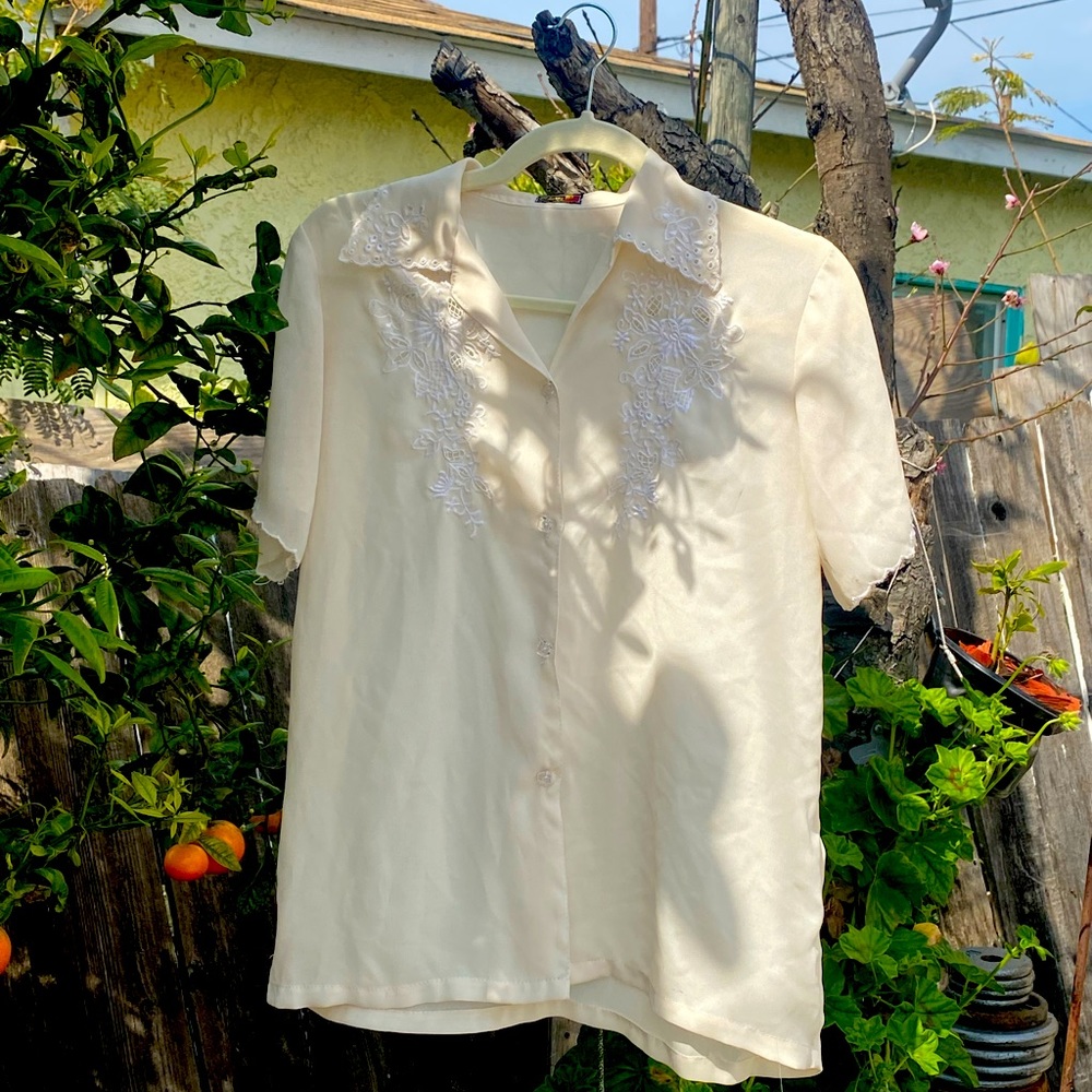 Woman’s button up